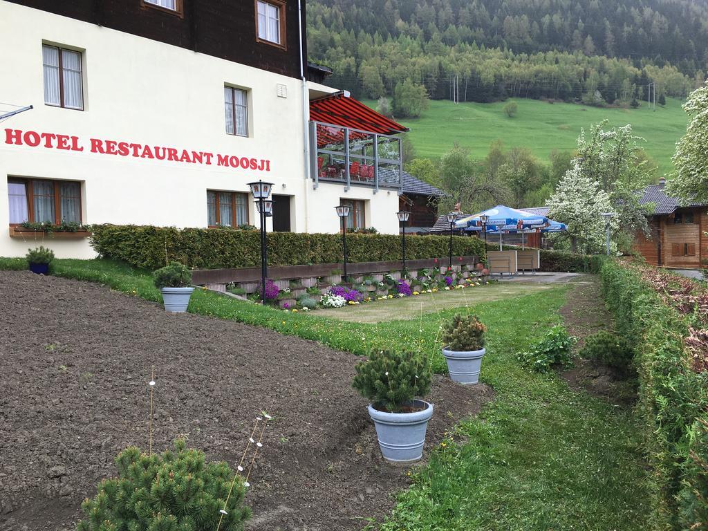 Hotel Haus Muehlebach Ernen ภายนอก รูปภาพ