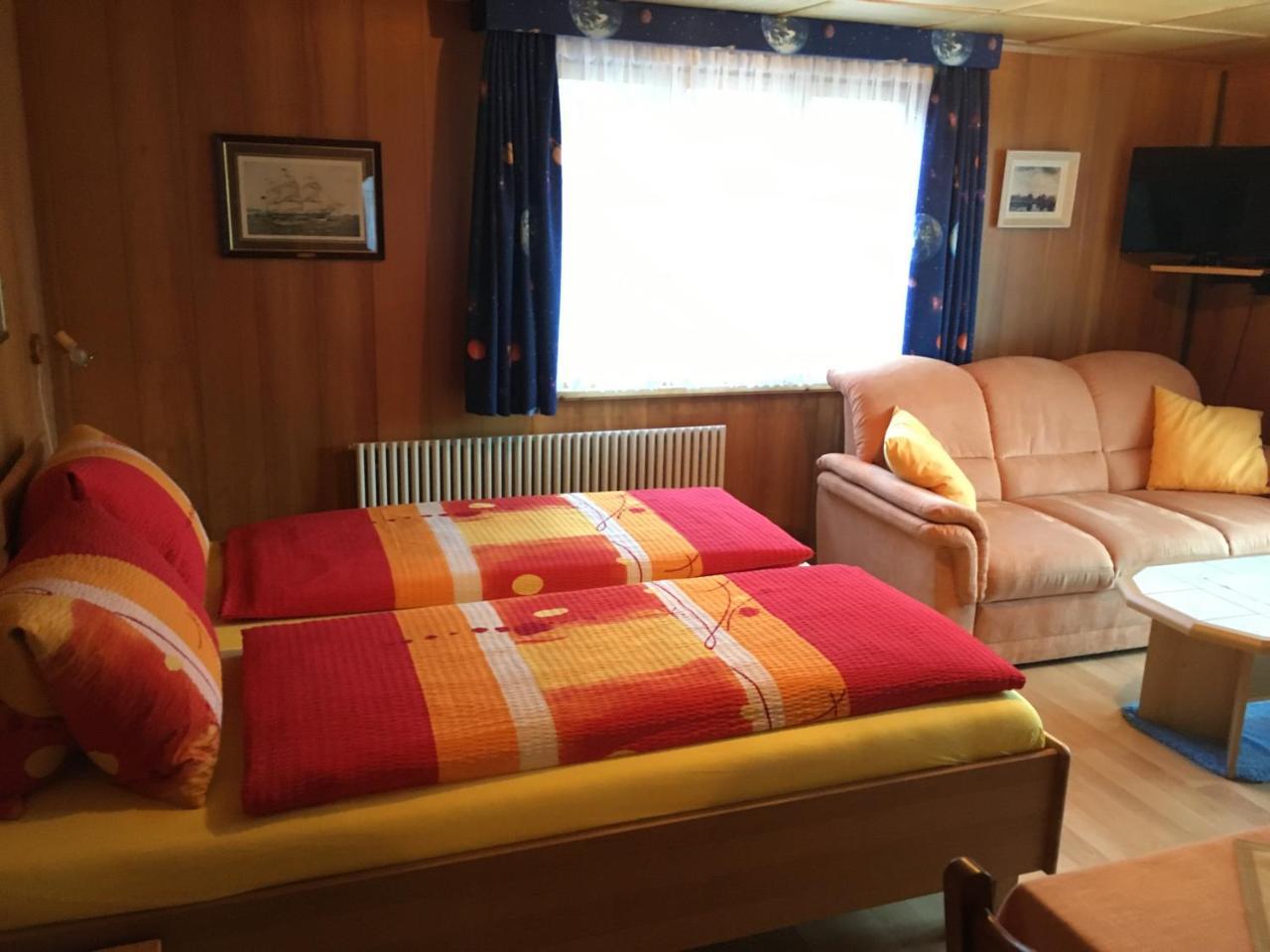 Hotel Haus Muehlebach Ernen ภายนอก รูปภาพ